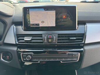BMW 218d 2.0 110kW Gran Tourer Tempomat Head-up Park.senzory - 13