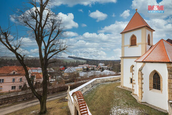Prodej rodinného domu, 300 m², Hradec - 13