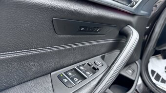 BMW Řada 5, 530d luxory 195kw x-drive - 13