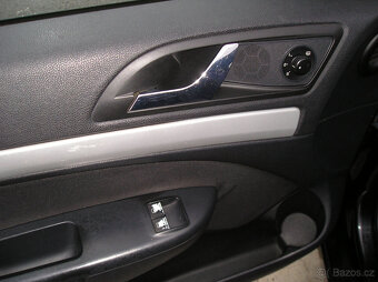 ŠKODA OCTAVIA II COMBI 1.9 TDi 77KW RV-2005 - 13