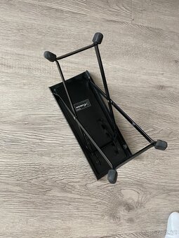 Kompletní set – elektrická kytara, kombo a příslušenství - 13