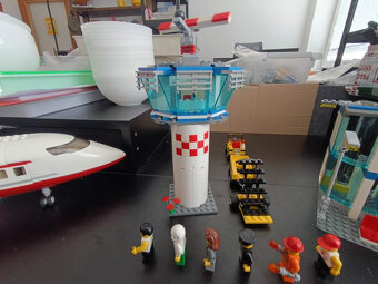 LEGO City 3182 Airport +návod - 13