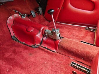 Singer 9 Roadster z roku 1939 - 13