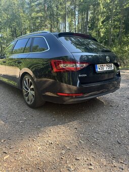 Škoda Superb 140 kWT 2017 4x4 - 13