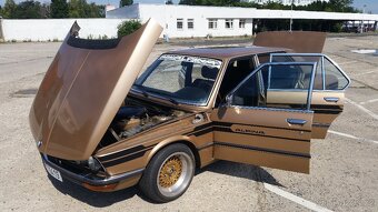 BMW 525, e12, r.v. 10/1980, zlatá, design ALPINA - 13