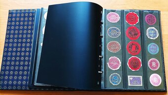 PRAHA - velká sbírka starých papírových pečetí - 151 ks - 13