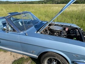 Ford Mustang Convertible 289CUI V8 - 13