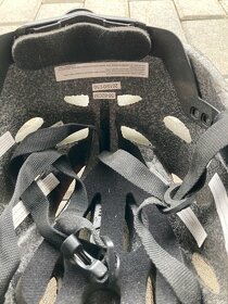 Přilba na kolo - 13