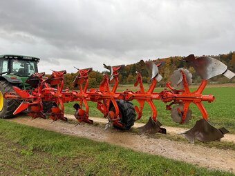 pluh Kuhn Vari Leader hydraulicky jištěný - 13