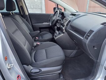 Naftová Mazda 5....7místné - 13