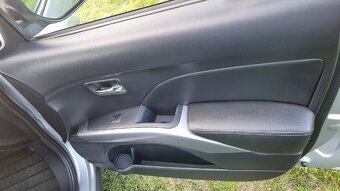 Mitsubishi Outlander II 2.0 DI-D 4x4 - 13