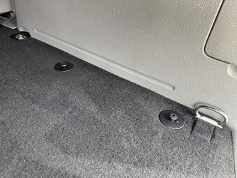 Vw Caddy STYLE 1.9tdi 77kw ,alu,park.senzor 7.míst - 13