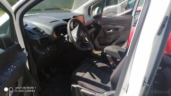 Prodám Opel Combo, pravidelně servisovaný, r.v.2020 - 13