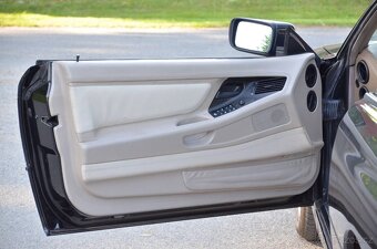 BMW 850i - 13