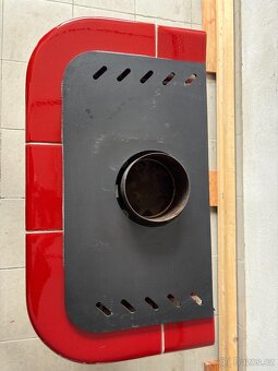 Kachlová kamna červená - 13