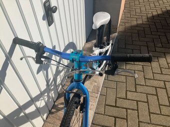 DÍVČÍ KOLO SCOTT 24 - 13