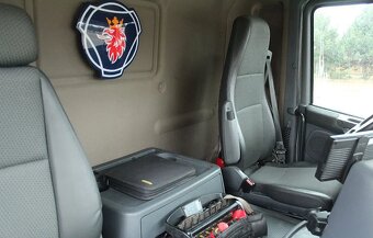 Scania G370 6x2 - sklápěč s hydraulickou rukou Palfinger - 13