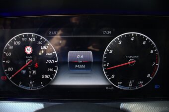 Mercedes-Benz E200 - 13