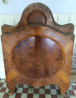 Historický nábytek - 13