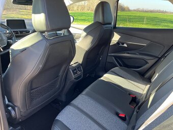 Peugeot 3008 1,5 HDI 96KW AUTOMAT 179TKM,rv 19 Allure - 13