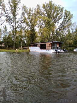 Dům na vodě – hausbot 170 M2 - 13