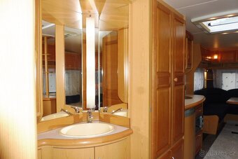 Hobby Prestige 650 Umfe Mover + Markýza - 13