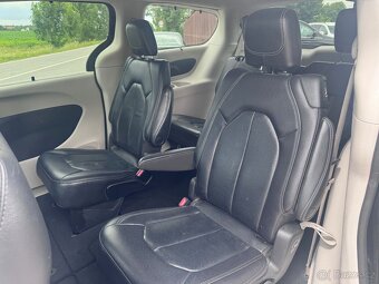 Chrysler Pacifica 3,6 L RU RADAR ADAPTTEMP 2022 - 13