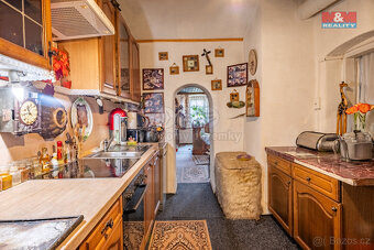 Prodej chalupy 3+1, 174 m², Hoštice - 13