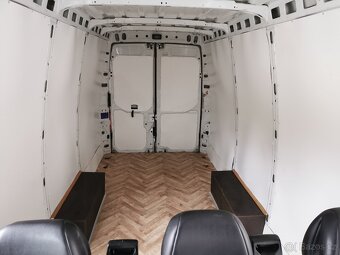 Iveco Daily 2.3 JTD 115 kW MAXI - 6 míst KLIMA - 13