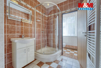 Prodej bytu 3+1 s garáži, 75 m², Aš, ul. Na Háji - 13