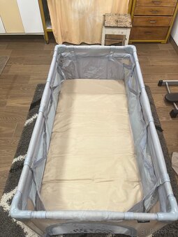 Cestovní postýlka - 13