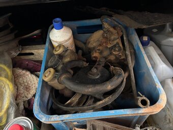 Mercedes Benz 190D - 13