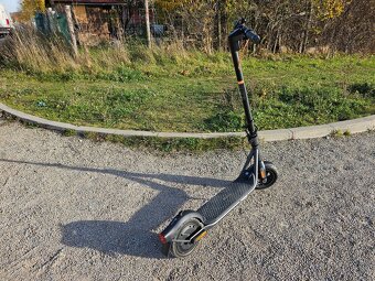 Elektrická koloběžka Ninebot KickScooter F2 Pro E by Segway - 13