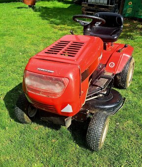 Zahradní traktor ( traktůrek ) MTD - 13