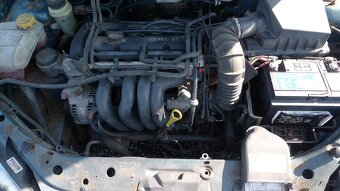 FORD FOCUS 1.6 16V 74 KW 5-DVEŘÍ NĚMECKÉ DOKLADY  - 13