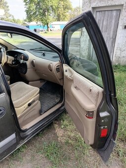 Prodám Dodge Grand Caravan 3,3 benzín/LPG, STK 7/26 - 13