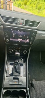 Skoda superb iv phev 160kw - 13