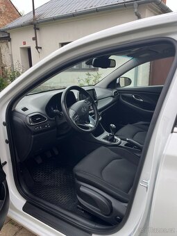 Hyundai i30 Fastback, 1.4 T-GDi, výbava Style - 13