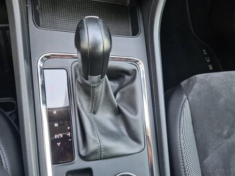 SEAT ATECA 1,6 TDI 85 kW DSG NAVI TOP STAV - 13