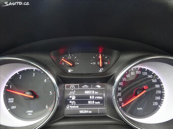 Opel Insignia 2,0 CDTi 125kW ČR, serviska - 13