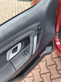 Škoda Fabia combi 1.4 63kw - 13
