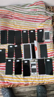 Prodám mix telefonu - 13