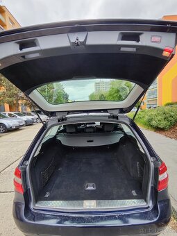 Mercedes-Benz W212 - 13