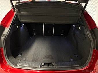Jaguar F-Pace 30d 221kW AWD PANO ACC LED VIRTUÁL TAŽNÉ - 13