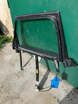 Díly Audi A4 B7 - 13