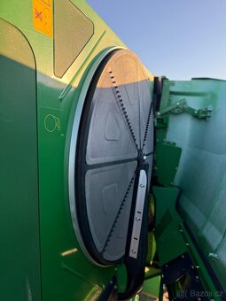 Sklízecí mlátička John Deere S670i Hillmaster - 13