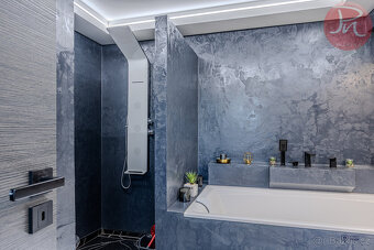 Luxusní rodinný dům v Markvartovicích – elegance, komfort a  - 13