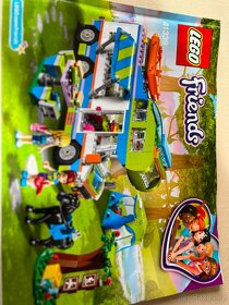 LEGO Friends 41339 Mia a její karavan - 13