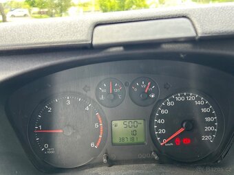 Ford Transit L2H2 5míst - 13