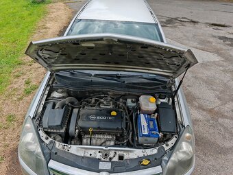 Opel Astra STK 9/2026 platná - 13